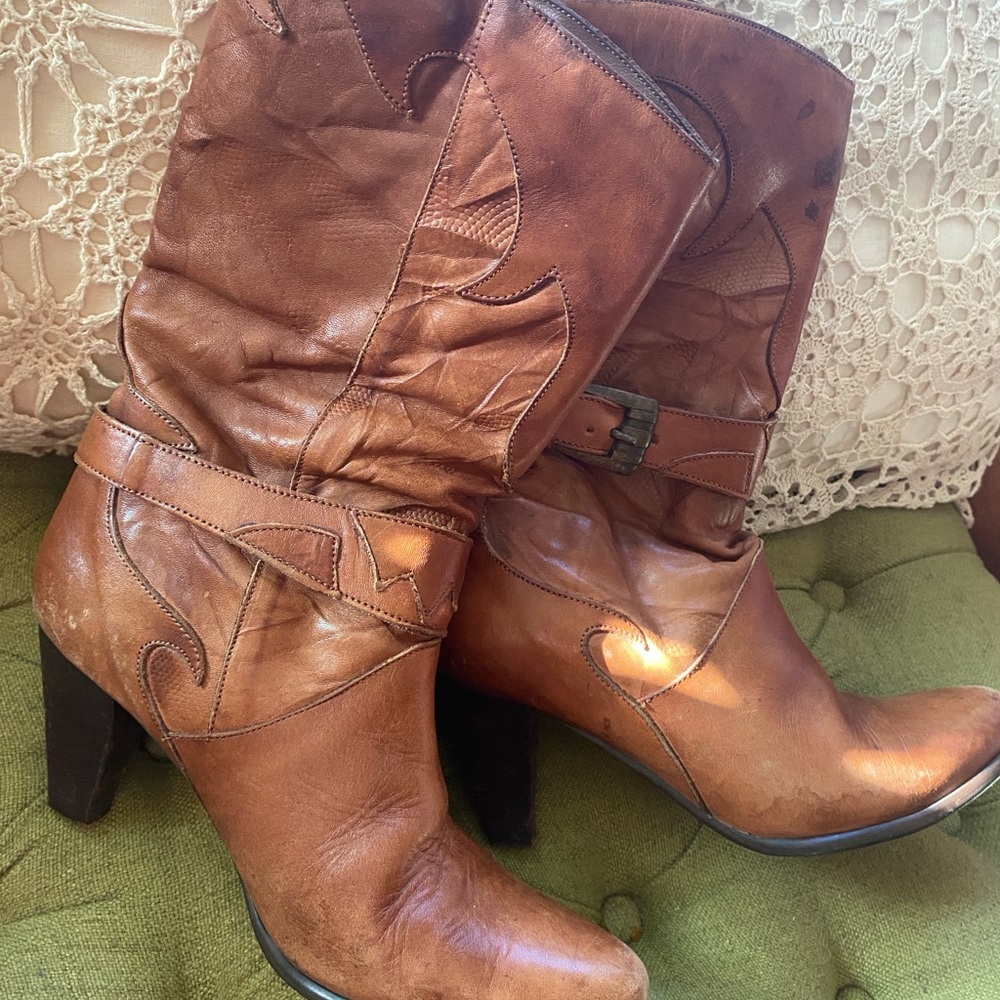 Vintage Tan Leather Ankle Boots - Picture 6 of 6